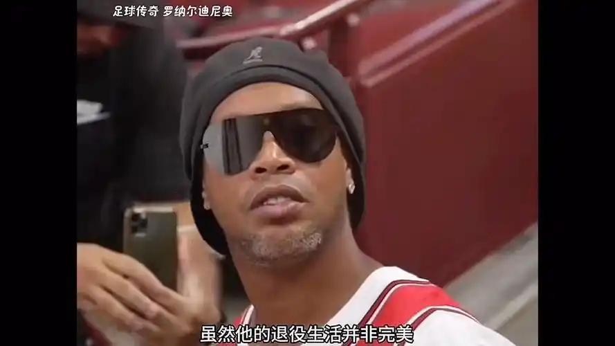 时显得犹豫 时显得犹豫