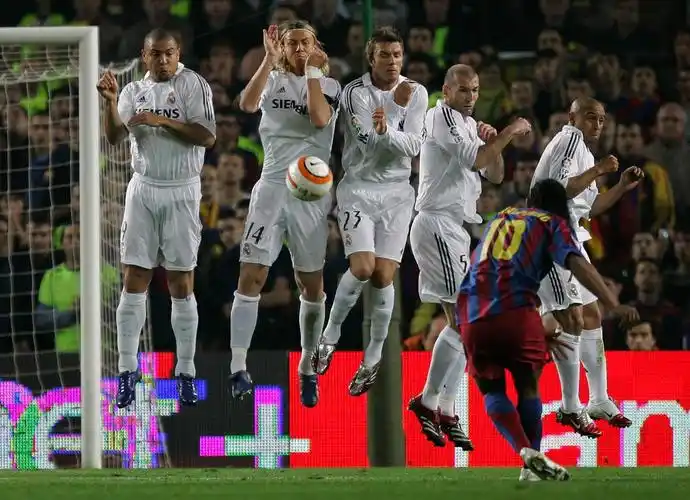 许多球迷记 许多球迷记